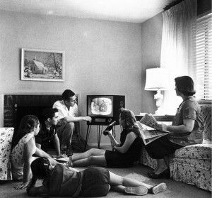 Family_watching_television_1958-300x279.jpg
